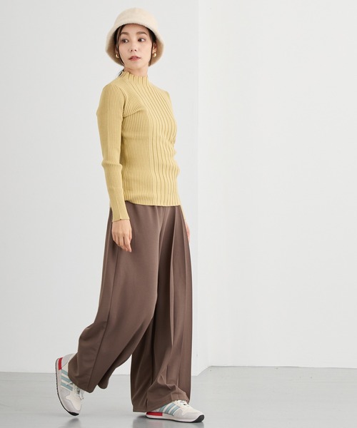 NICOLE white（ニコルホワイト）の「ランダムリブニットプルオーバー（ニット/セーター・レディース・ブラック/サックスブルー/オフホワイト/イエロー・FREE）」の15枚目の写真