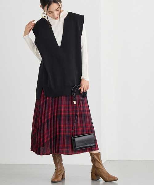 NICOLE white（ニコルホワイト）の「ランダムリブニットプルオーバー（ニット/セーター・レディース・ブラック/サックスブルー/オフホワイト/イエロー・FREE）」の18枚目の写真