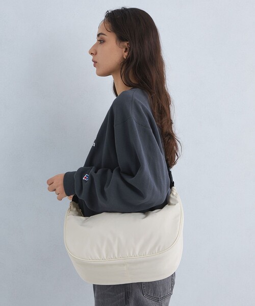 green label relaxing（グリーンレーベルリラクシング）の「2WAY ハッスイ ショルダー バッグ -はっ水-（ショルダーバッグ・レディース・オフホワイト/グレー/ブラック/ベージュ・FREE）」の5枚目の写真