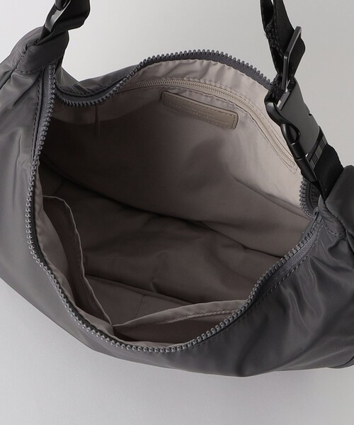 green label relaxing（グリーンレーベルリラクシング）の「2WAY ハッスイ ショルダー バッグ -はっ水-（ショルダーバッグ・レディース・オフホワイト/グレー/ブラック/ベージュ・FREE）」の16枚目の写真