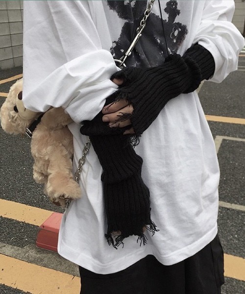 VIBGYOR Women（ヴィブジョー　ウィメン）の「【urge select】リブニット ダメージ デザイン アームウォーマー（アームカバー・レディース・グレー/アイボリー/ブラック・FREE）」の2枚目の写真