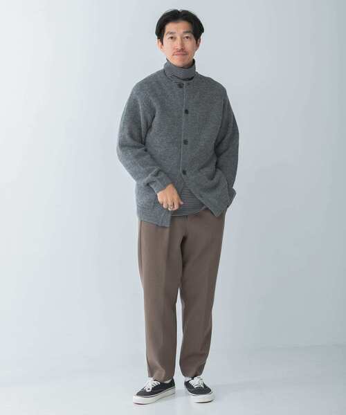 ITEMS URBANRESEARCH(アイテムズ アーバンリサーチ)の「ウール混 クルーネック ニットカーディガン(カーディガン/ボレロ・メンズ・ベージュ/ブラック/チャコールグレー・LARGE/MEDIUM)」の16枚目の写真