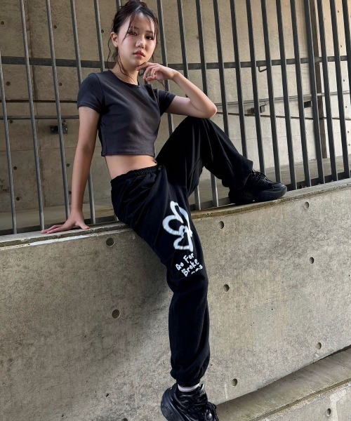 ON オン　スウェットパンツ＋フーディ　ランニング　ロゴ　プリント　ブラック　S ON オン スウェットパンツ＋フーディ ランニング ロゴ プリント