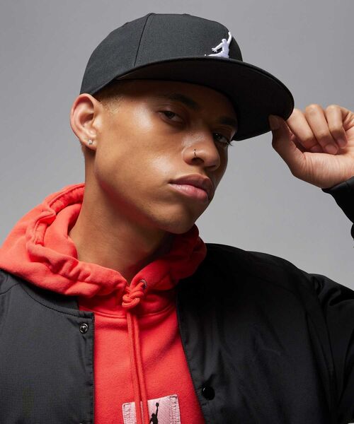 JORDAN BRAND(ジョーダンブランド)の「ジョーダン ジャンプマン プロ アジャスタブル キャップ / Jordan Jumpman Pro Adjustable Cap FV5296-010 Black(キャップ・メンズ・ブラック・L/XL/M/L/S/M)」の2枚目の写真