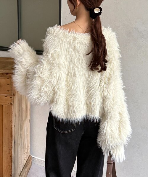 Thevon（ゼボン）の「ショート丈ボリュームシャギーニット（ニット/セーター・レディース・ベージュ/チャコールグレー/アイボリー・FREE）」の6枚目の写真