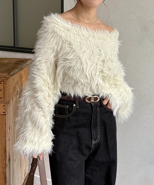 Thevon（ゼボン）の「ショート丈ボリュームシャギーニット（ニット/セーター・レディース・ベージュ/チャコールグレー/アイボリー・FREE）」の7枚目の写真