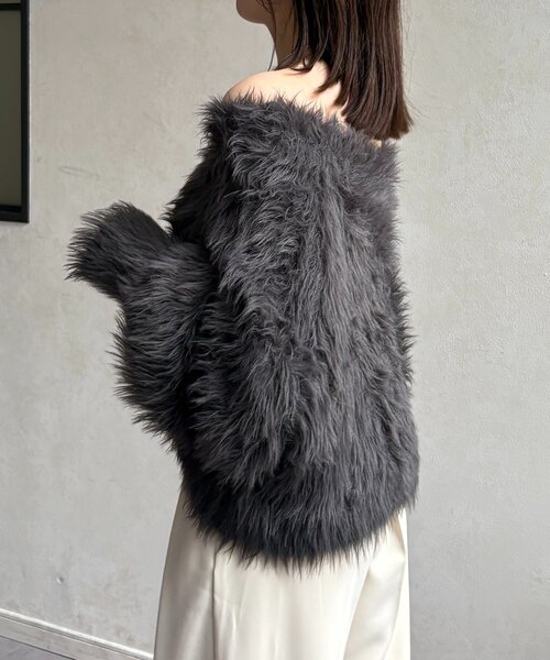 Thevon（ゼボン）の「ショート丈ボリュームシャギーニット（ニット/セーター・レディース・ベージュ/チャコールグレー/アイボリー・FREE）」の14枚目の写真