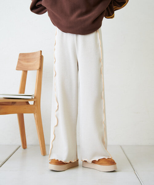 w closet（ダブルクローゼット）の「【ラメ生地】フリルラメパンツ（その他パンツ・レディース・ブラック/アイボリー/ピンク・FREE）」の4枚目の写真