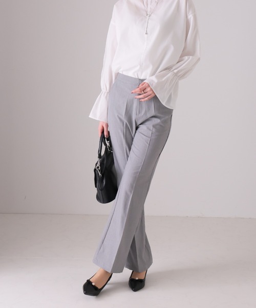 VIVIAN（ヴィヴィアン）の「履きごこちやみつき感激 ポインテッドトゥパールリボン5cmヒールパンプス（パンプス・レディース・ブラック×ブラック/ブラック系その他2/ホワイト×ホワイト・21.5/22/22.5/23/23.5/24/24.5/25/25.5/26）」の6枚目の写真