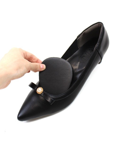 VIVIAN（ヴィヴィアン）の「履きごこちやみつき感激 ポインテッドトゥパールリボン5cmヒールパンプス（パンプス・レディース・ブラック×ブラック/ブラック系その他2/ホワイト×ホワイト・21.5/22/22.5/23/23.5/24/24.5/25/25.5/26）」の20枚目の写真