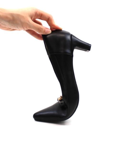 VIVIAN（ヴィヴィアン）の「履きごこちやみつき感激 ポインテッドトゥパールリボン5cmヒールパンプス（パンプス・レディース・ブラック×ブラック/ブラック系その他2/ホワイト×ホワイト・21.5/22/22.5/23/23.5/24/24.5/25/25.5/26）」の21枚目の写真