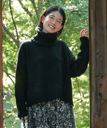 サニークラウズ　ちょいオフタートルセーター