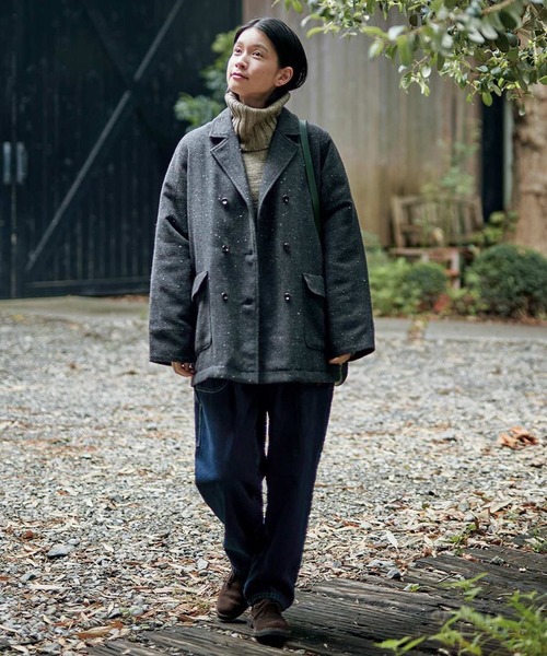 Sunny clouds（サニークラウズ）の「サニークラウズ　ちょいオフタートルセーター（ニット/セーター・レディース・ブルー/ブラック/ベージュ・M/L/LL）」の7枚目の写真