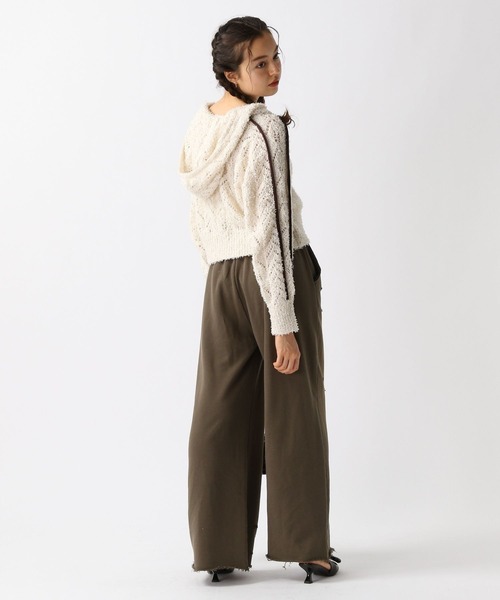 FOREVER 21(フォーエバー トゥエンティーワン)の「【2025SS】ダブルZIPモコモコニットブルゾン(カーディガン/ボレロ・レディース・グレー/オフホワイト/ブラック・FREE)」の4枚目の写真
