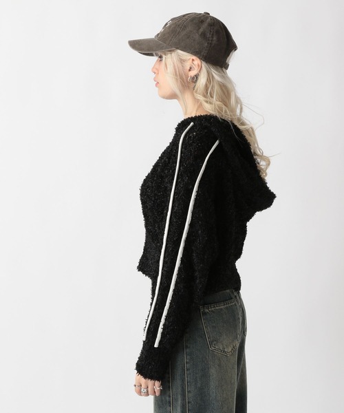 FOREVER 21(フォーエバー トゥエンティーワン)の「【2025SS】ダブルZIPモコモコニットブルゾン(カーディガン/ボレロ・レディース・グレー/オフホワイト/ブラック・FREE)」の16枚目の写真