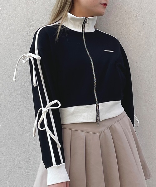 one way(ワンウェイ)の「袖リボントラックジャケット(その他アウター・レディース・ホワイト/ベージュ/ブラック・FREE)」の1枚目の写真