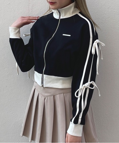 one way(ワンウェイ)の「袖リボントラックジャケット(その他アウター・レディース・ホワイト/ベージュ/ブラック・FREE)」の5枚目の写真