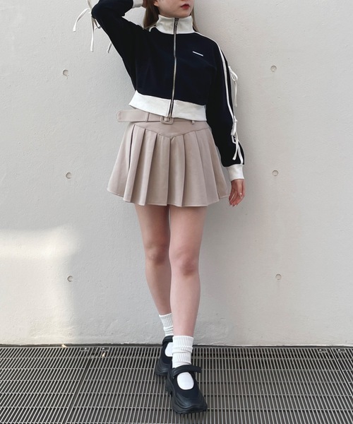 one way(ワンウェイ)の「袖リボントラックジャケット(その他アウター・レディース・ホワイト/ベージュ/ブラック・FREE)」の9枚目の写真