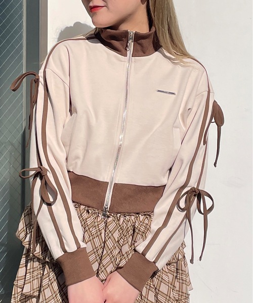 one way(ワンウェイ)の「袖リボントラックジャケット(その他アウター・レディース・ホワイト/ベージュ/ブラック・FREE)」の10枚目の写真