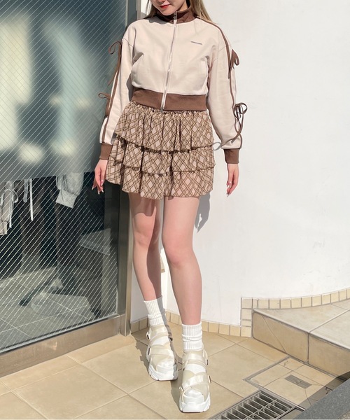 one way(ワンウェイ)の「袖リボントラックジャケット(その他アウター・レディース・ホワイト/ベージュ/ブラック・FREE)」の13枚目の写真