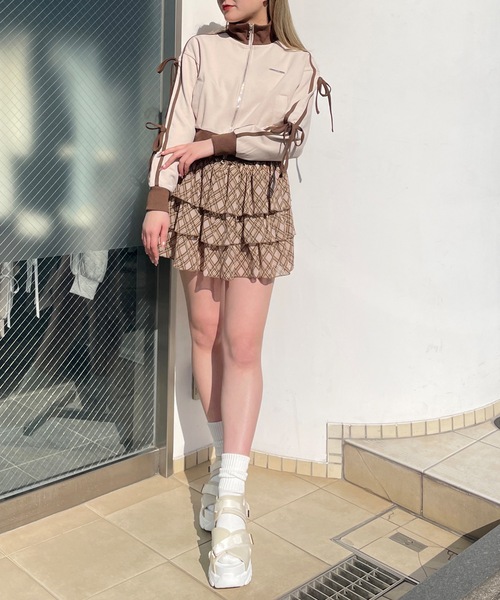 one way(ワンウェイ)の「袖リボントラックジャケット(その他アウター・レディース・ホワイト/ベージュ/ブラック・FREE)」の15枚目の写真