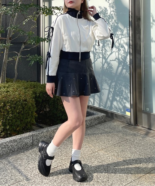 one way(ワンウェイ)の「袖リボントラックジャケット(その他アウター・レディース・ホワイト/ベージュ/ブラック・FREE)」の20枚目の写真