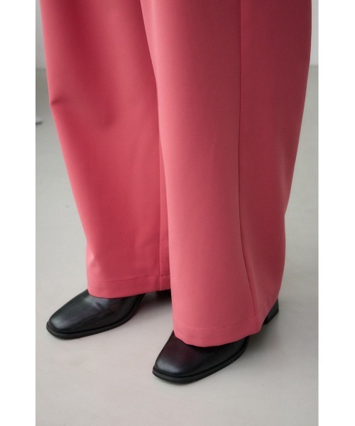 AZUL by moussy（アズールバイマウジー）の「ベルトタックワイドパンツ（スラックス・レディース・ライトベージュ/ピンク/ブラック・SMALL/MEDIUM）」の6枚目の写真