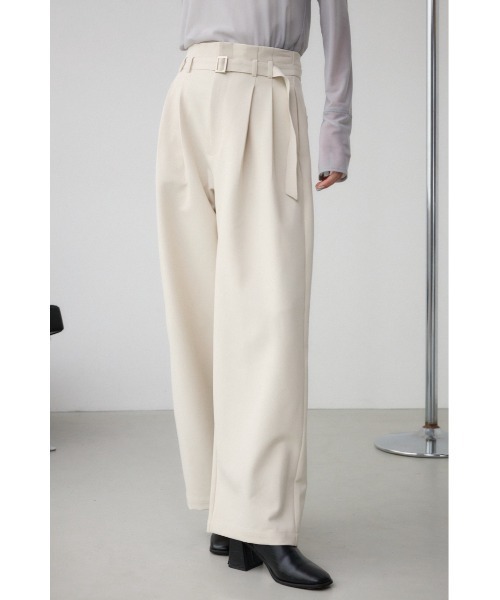AZUL by moussy（アズールバイマウジー）の「ベルトタックワイドパンツ（スラックス・レディース・ライトベージュ/ピンク/ブラック・SMALL/MEDIUM）」の20枚目の写真