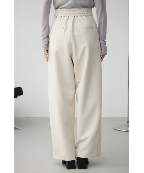 AZUL by moussy（アズールバイマウジー）の「ベルトタックワイドパンツ（スラックス・レディース・ライトベージュ/ピンク/ブラック・SMALL/MEDIUM）」の13枚目の写真