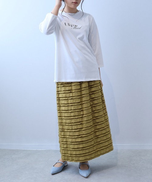 leswel(レスウェル)の「【L~5L 大きいサイズ】ビジューロゴプリントTシャツ(Tシャツ/カットソー・レディース・オフホワイト/ブルー/チャコールグレー・L/LL/3L/4L/5L)」の6枚目の写真