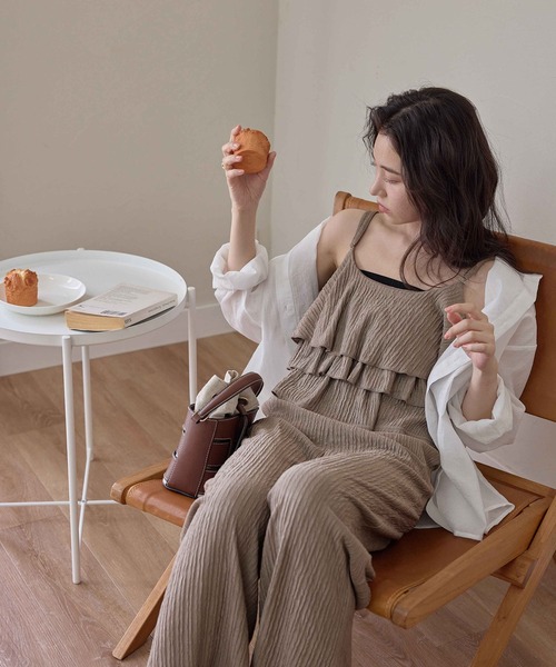 CHAN ME（チャンミ）の「リンクルキャミソール&パンツセットアップ（セットアップ・レディース・ブラック/モカ・MEDIUM/LARGE）」の9枚目の写真