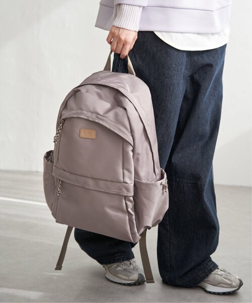 LBC(エルビーシー)の「10ポケットBIGリュック(バックパック/リュック・レディース・グレイッシュベージュ/ブラック/キャメル/ブルー系その他/カーキ・FREE)」の16枚目の写真