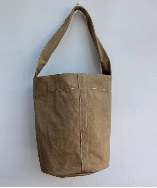 EARTH MADE（アースメイド）の「CANVAS WASH BOTTOM TOTE（トートバッグ・メンズ・グレー/ブラック/ベージュ・FREE）」の4枚目の写真