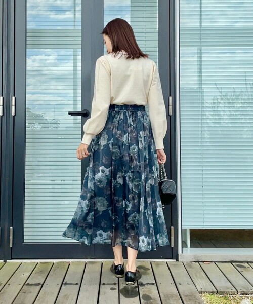 couture brooch（クチュールブローチ）の「【大人可愛い・きれいめ】Springオーガンフルールスカート（スカート・レディース・ブラック系/ライトグレー系/ベージュ系その他・36/38/40/42）」の14枚目の写真