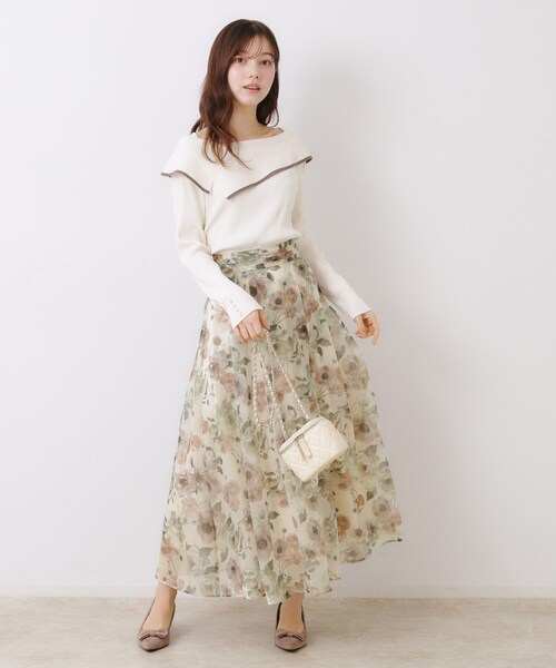 couture brooch（クチュールブローチ）の「【大人可愛い・きれいめ】Springオーガンフルールスカート（スカート・レディース・ブラック系/ライトグレー系/ベージュ系その他・36/38/40/42）」の16枚目の写真