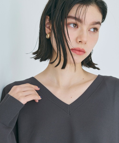coca(coca)(コカ)の「スポンディッシュニットVネックトップス(ニット/セーター・レディース・ライトブルー/アイボリー/ブラック/チャコール・S/L/M)」の10枚目の写真
