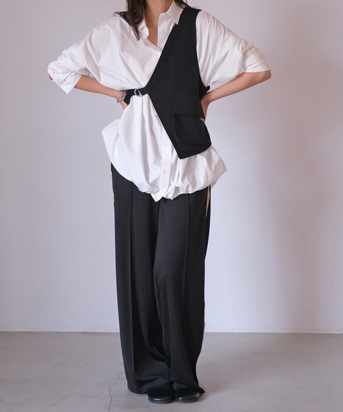 AKTE（アクテ）の「アシンメトリーベスト（ベスト・レディース・ブラック/チャコール・FREE）」の3枚目の写真