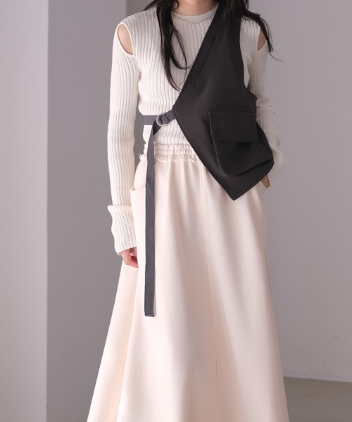 AKTE（アクテ）の「アシンメトリーベスト（ベスト・レディース・ブラック/チャコール・FREE）」の10枚目の写真