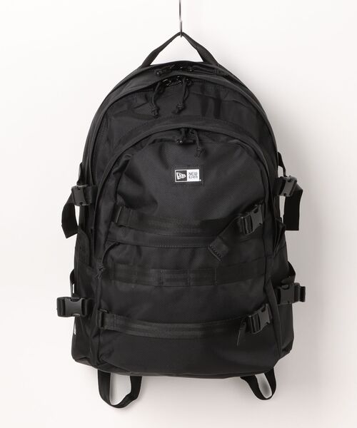 NEW ERA(ニューエラ)の「【NEW ERA/ニューエラ】CARRIER PACK キャリアパック(バックパック/リュック・メンズ・ブラック×ホワイト/ブラック/オリーブ・FREE)」の22枚目の写真