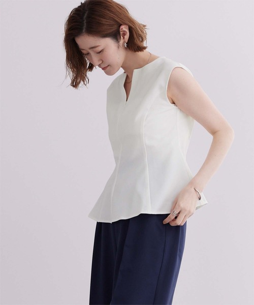 UR'S(ユアーズ)の「キーネックノースリーブペプラムトップス(Tシャツ/カットソー・レディース・グリーン/ホワイト/ネイビー・L/M/S)」の4枚目の写真