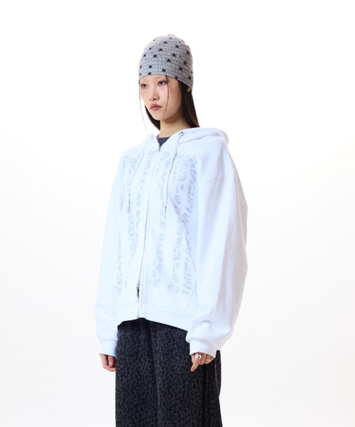 LUVISTRUE(ラヴイズトゥルー)の「LVTR HOOD ZIPUP(パーカー・レディース・ホワイト/その他・FREE)」の11枚目の写真