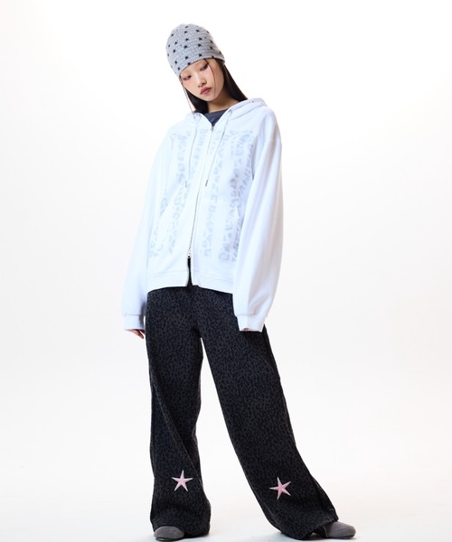 LUVISTRUE(ラヴイズトゥルー)の「LVTR HOOD ZIPUP(パーカー・レディース・ホワイト/その他・FREE)」の9枚目の写真