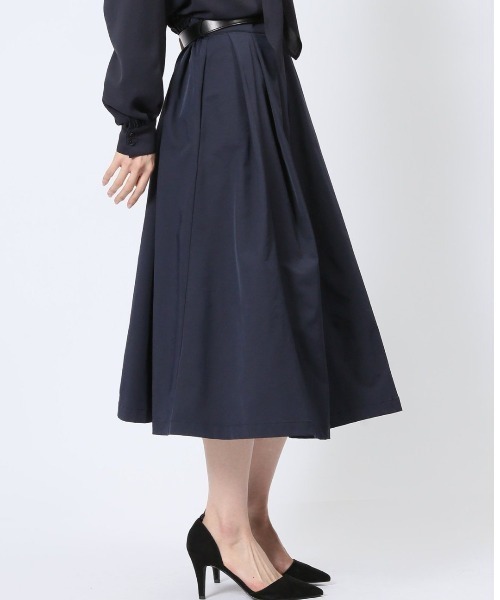 m.f.editorial（エムエフエディトリアル）の「【ストレッチ ウォッシャブル】m.f.エディトリアルレディース Aラインミモレ丈 タック入りスカート（スカート・レディース・ネイビー/グレー系その他2・FREE）」の2枚目の写真