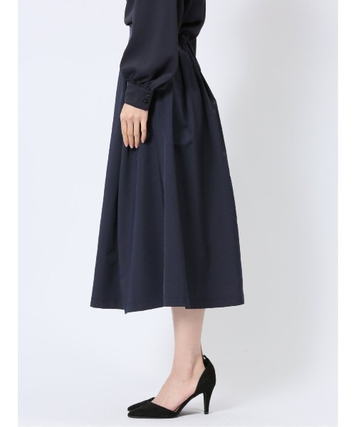 m.f.editorial（エムエフエディトリアル）の「【ストレッチ ウォッシャブル】m.f.エディトリアルレディース Aラインミモレ丈 タック入りスカート（スカート・レディース・ネイビー/グレー系その他2・FREE）」の4枚目の写真