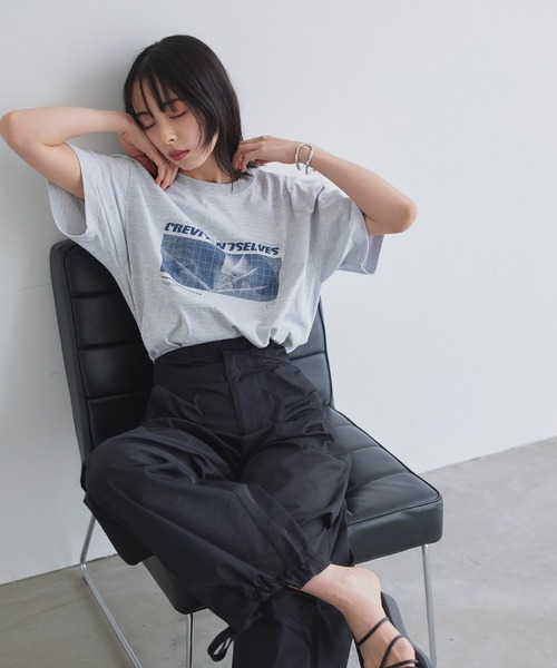 LIAN(リアン)の「ロゴプリントcrevisT(Tシャツ/カットソー・レディース・ピンク/ネイビー/グレー/オフホワイト・0/1)」の16枚目の写真