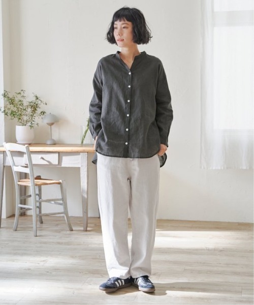 LBC（エルビーシー）の「リネンコットンバンドカラーシャツ（シャツ/ブラウス・レディース・チャコールグレー/ライトブルー/オレンジ/ホワイト/グリーン・M）」の14枚目の写真