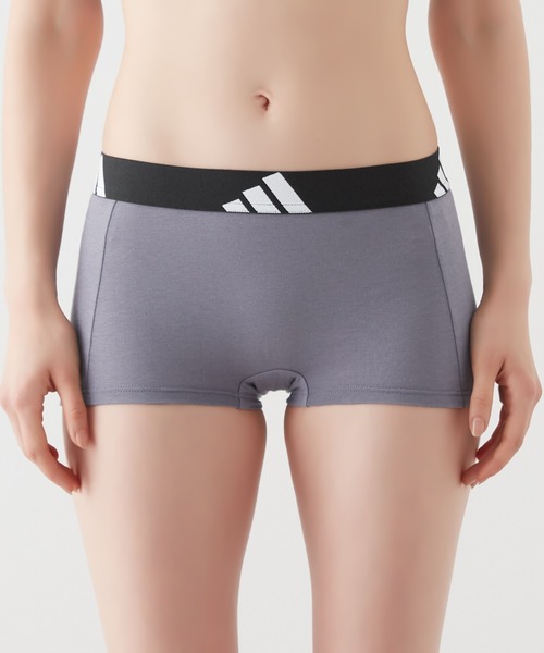 adidas(アディダス)の「adidas/アディダス ハーフショーツ 吸汗速乾(ショーツ・レディース・杢グレー/ベージュ系その他/ブラック/パープル系その他・MEDIUM/LARGE/SMALL)」の4枚目の写真