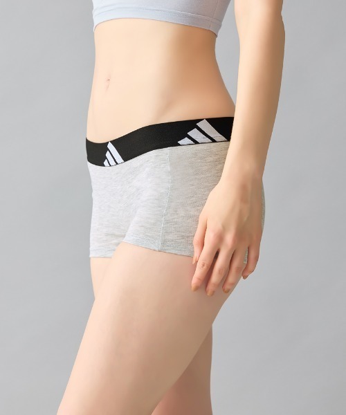 adidas(アディダス)の「adidas/アディダス ハーフショーツ 吸汗速乾(ショーツ・レディース・杢グレー/ベージュ系その他/ブラック/パープル系その他・MEDIUM/LARGE/SMALL)」の14枚目の写真