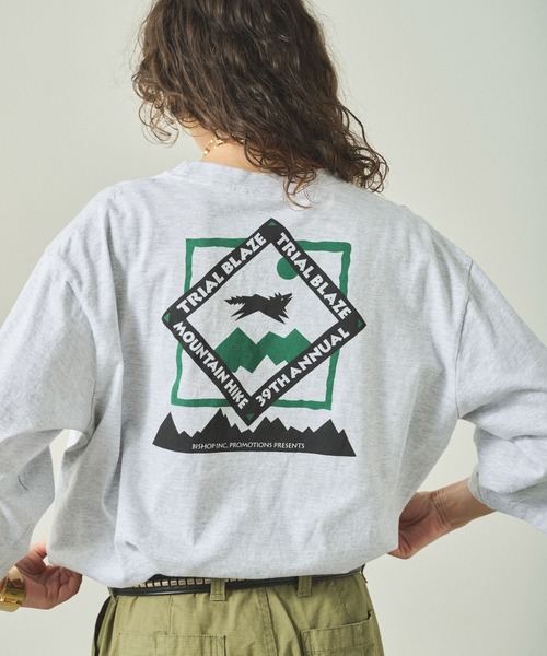 kha:ki(カーキ)の「「KHA:KI / カーキ」 7TH TEE -TRAILBRAZE- 7TH TEE -TRAILBRAZE-(Tシャツ/カットソー・レディース・アッシュグレー/ホワイト・1)」の6枚目の写真