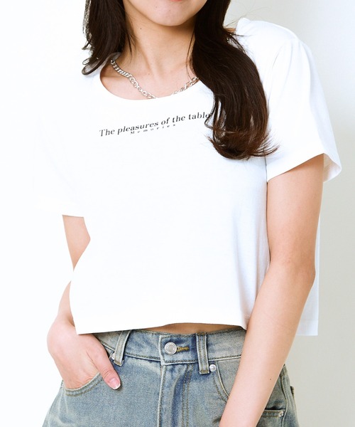 GORGE(ゴージ)の「《チョーカー風ネックレス付き》レディース ロゴTシャツ ショート丈 半袖 バタフライネックレス 春夏秋(Tシャツ/カットソー・レディース・ブラック/グレー/オフホワイト・F)」の9枚目の写真